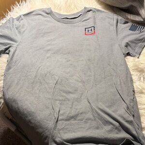 Under Armour Light Gray Short Sleeve Tee